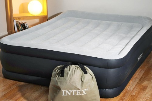 Надувне ліжко 203 x 152 x 42 см DELUXE PILLOW